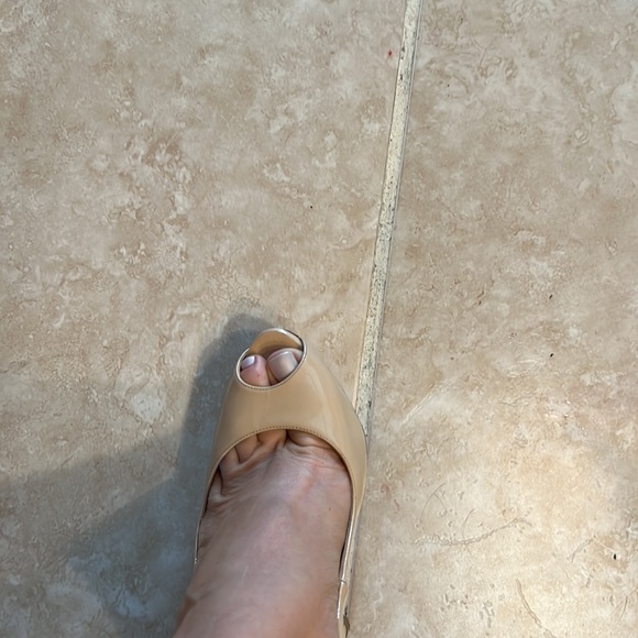 Christian Louboutin size 39 or 8-1/2 node patent calf heels - Picture 3 of 16